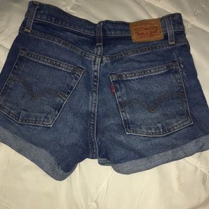 Levi high waist shorts